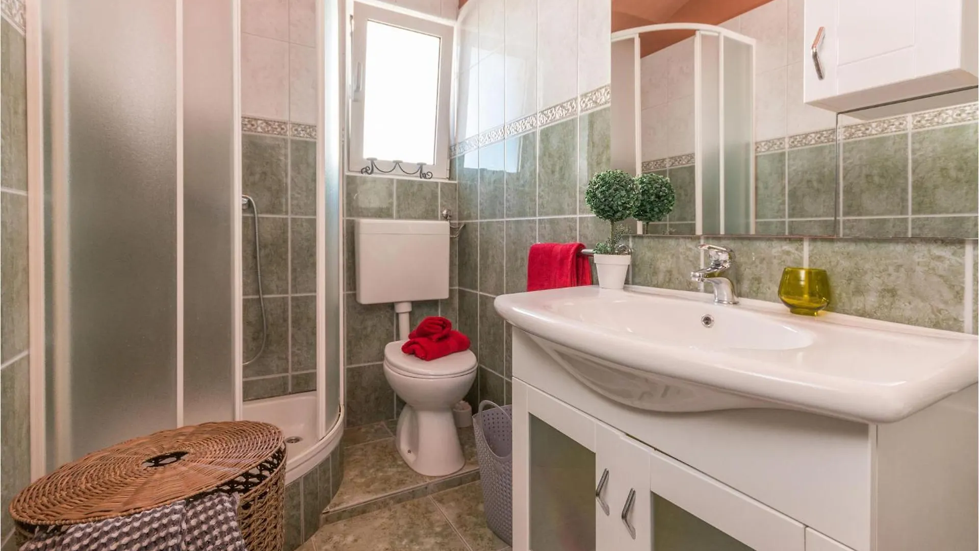 8 Bedroom Gorgeous Home In Biograd Na Moru 0*,